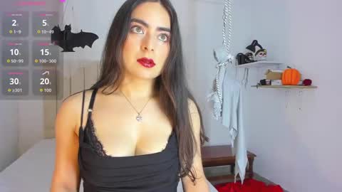 Snapshot of sashaa_petit chatting on October 21, 11:37 am Sashaa online show from October 21, 11:37 am