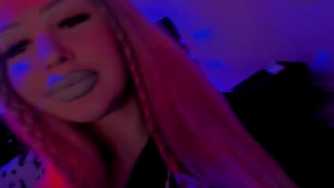   Sasha   online show from December 1, 4:32 am