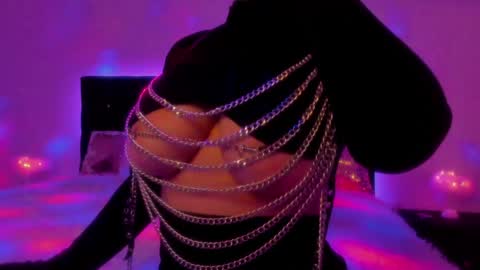   Sasha   online show from December 3, 1:36 am