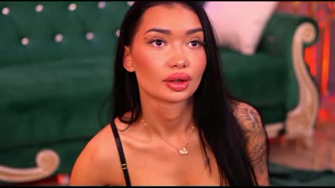 Dennise online show from February 22, 7:03 pm