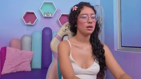 SashaMonroee  online show from November 6, 11:52 pm