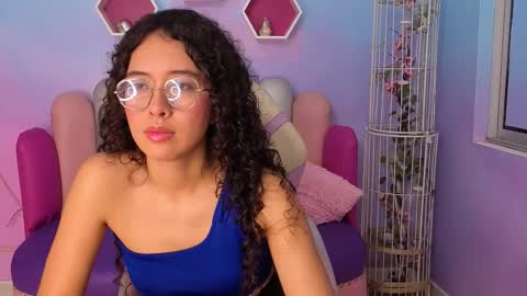 SashaMonroee  online show from October 31, 12:00 am