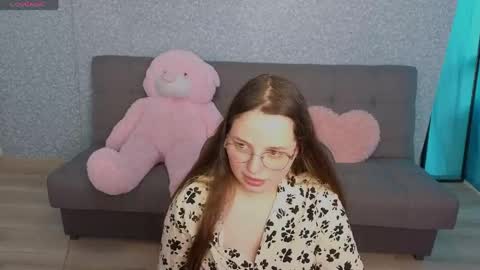 Sasha online show from June 3, 2:55 pm