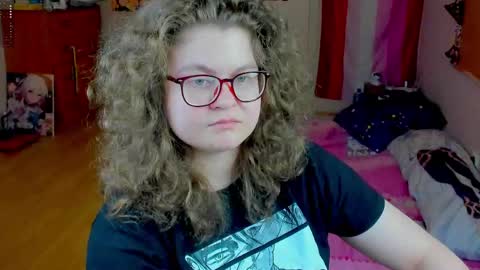 .Alexandra online show from April 28, 4:00 pm