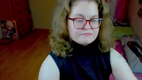 .Alexandra online show from June 18, 8:47 pm