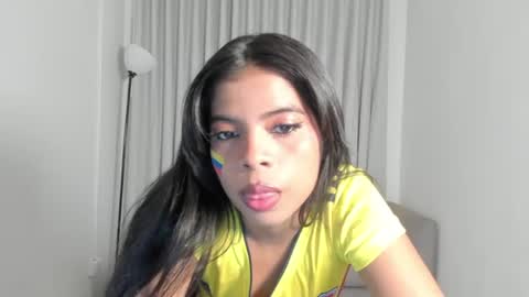 saski martell online show from June 18, 5:02 am