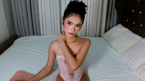 Sassy online show from June 24, 5:09 pm