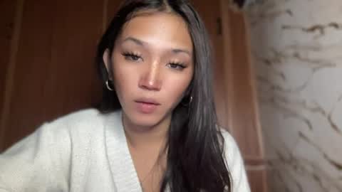 Sassygirl online show from May 11, 11:35 pm