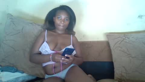 Snapshot of sassydivah chatting on October 20, 12:21 pm sassydivah online show from October 20, 12:21 pm