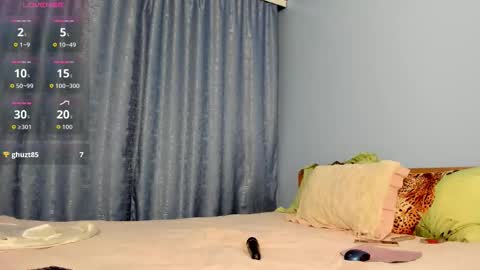 Feliz online show from October 20, 5:07 pm