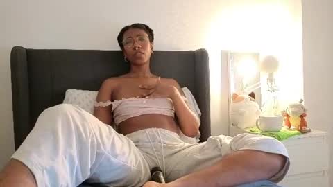 saturno_vibes online show from July 11, 5:38 pm