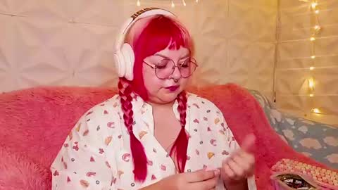 Gina George online show from July 9, 12:03 am