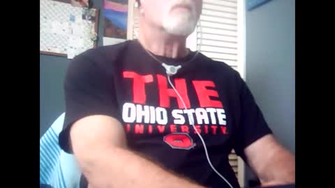 Snapshot of satyr64 chatting on October 18, 1:26 pm satyr64 online show from October 18, 1:26 pm
