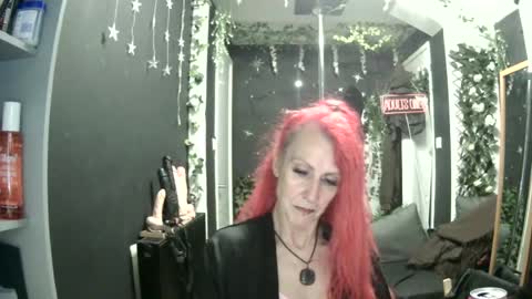 SaucySky online show from July 28, 8:45 pm