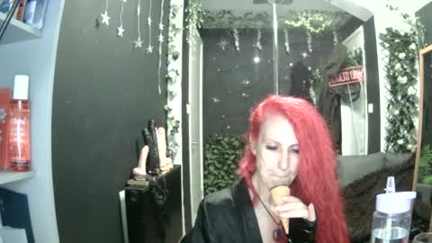 SaucySky online show from July 31, 10:55 pm