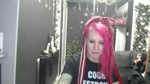 SaucySky online show from February 3, 9:46 am