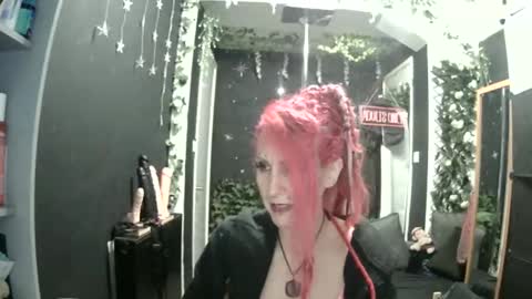 SaucySky online show from May 18, 8:48 pm
