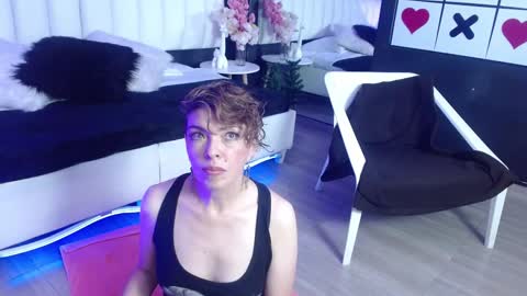 lilith online show from December 14, 8:37 pm