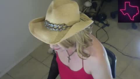 Cait or Caitlin online show from February 25, 5:41 am