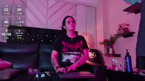 scarlett online show from March 4, 1:19 pm