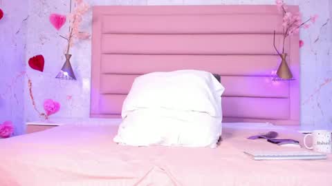 Scarleet online show from July 8, 8:12 pm