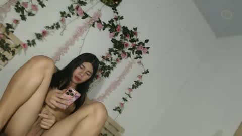 scarlet_111 online show from April 29, 2:49 am