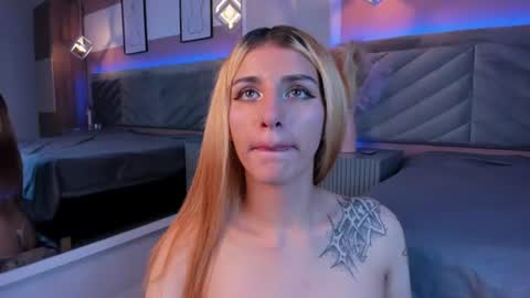 scarlet__rossi online show from June 27, 4:29 am