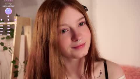 Snapshot of scarlet_fever10 chatting on October 22, 12:51 pm scarlet_fever10 online show from October 22, 12:51 pm
