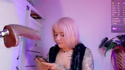 scarlet_gold online show from April 29, 2:38 am