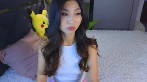 scarlet_ice online show from October 13, 4:36 am