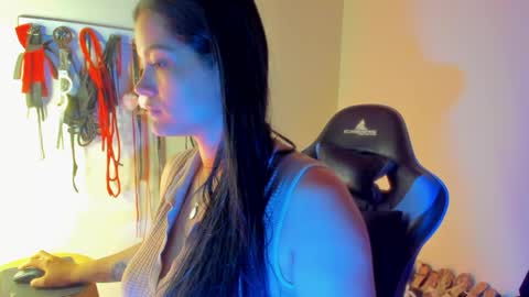 scarlet taylor kennedy online show from April 29, 10:36 pm