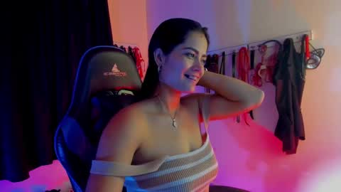 scarlet taylor kennedy online show from September 19, 1:21 am