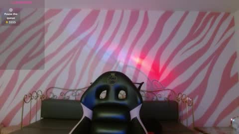 Kimberly online show from February 20, 1:13 pm