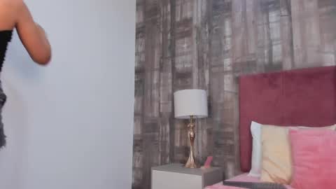 scarlet_rosi online show from April 27, 7:55 pm