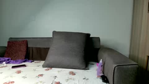 scarlet seductress online show from May 21, 7:04 am