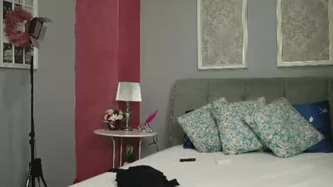 Scarlet online show from June 29, 2:17 pm
