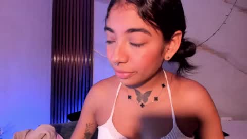 scarlet_vixen_ online show from July 25, 12:36 pm