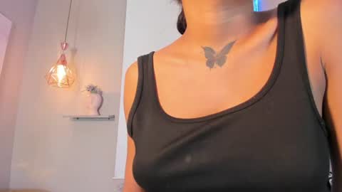 scarlet_vixen_ online show from July 2, 12:32 pm