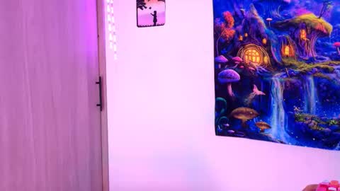 Scarlet online show from November 9, 1:36 pm