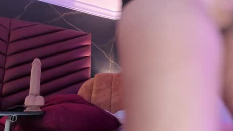 Scarlet Dayana online show from November 8, 8:01 pm