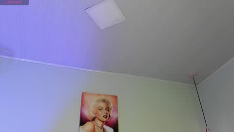 Scarlet  online show from March 4, 5:26 am