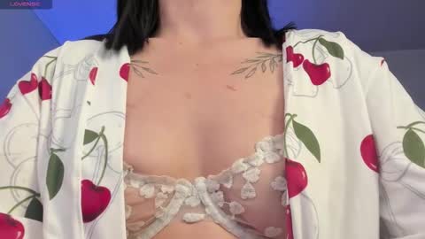 Scarlet  online show from March 13, 5:54 am