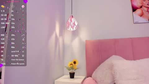 Scarlet  online show from February 26, 10:38 am