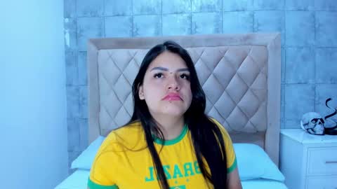 Snapshot of scarletmoon1_ chatting on October 12, 12:09 pm Scarlet online show from October 12, 12:09 pm