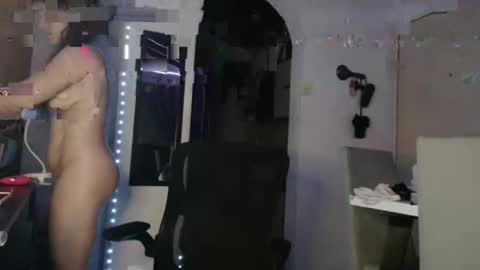 scarletmoons online show from March 11, 7:22 am