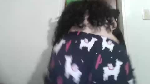 Scarlet online show from November 12, 3:53 am