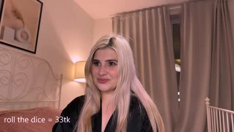 scarletsirens_ online show from March 17, 8:36 pm