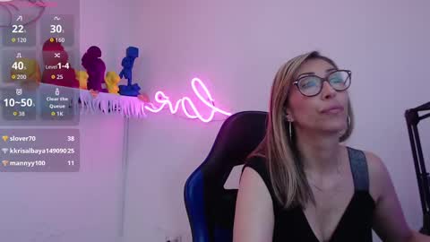 Scarlett online show from November 8, 1:47 pm