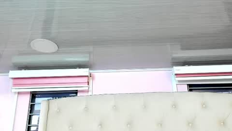 scarlett_leblanc_ online show from August 4, 11:50 am
