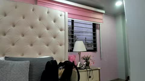 scarlett_leblanc_ online show from August 6, 12:25 pm